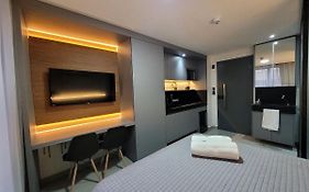 Excelente Flat no Bessa a 50m da praia